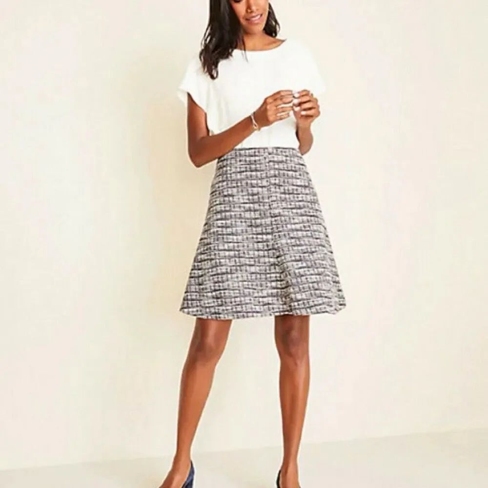 Ann Taylor Tweed Paneled Flared Skirt Size 4P